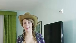 见过俩逼的也见过俩鸡巴的这个俩鸡巴一个逼的还是第一次见qph